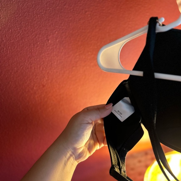 Bathing suit - Picture 2 of 3